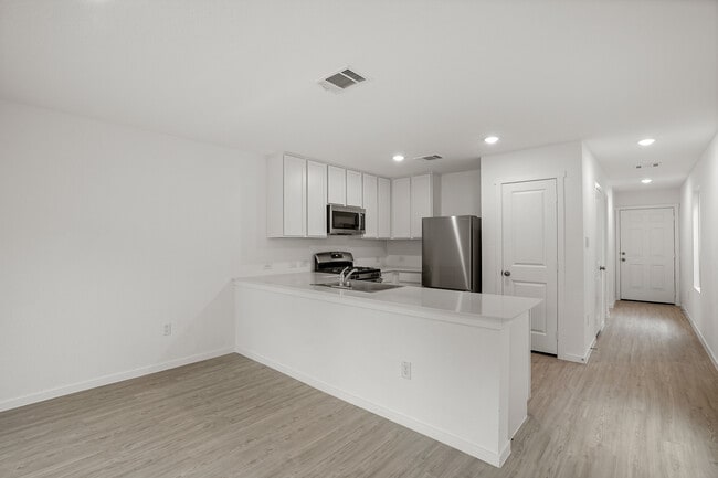 Building Photo - 7638 Aston Peak