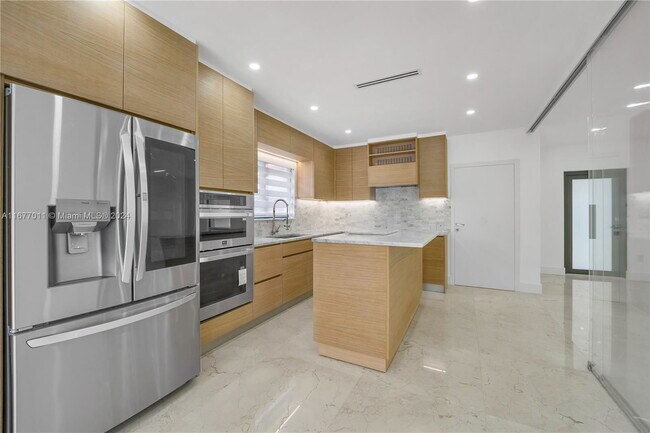 Photo - 728 Majorca Ave House