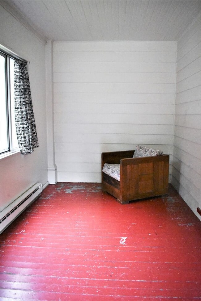 Building Photo - 716-718 Wayne