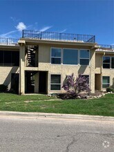 Building Photo - 5806 Circulo Dr