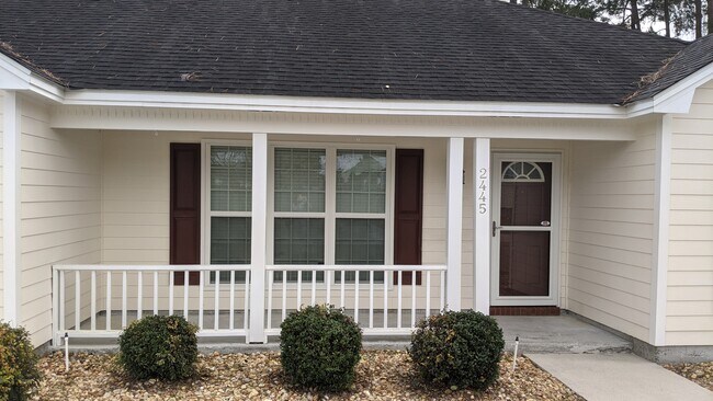 Building Photo - 2445 Muscogee Dr