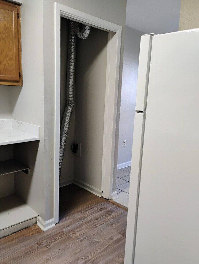 Foto del edificio - 1644 Lake Calais Ct