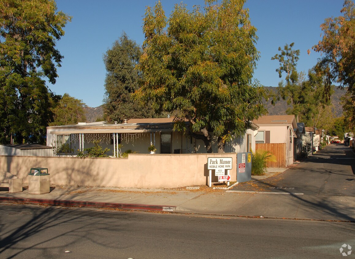 Primary Photo - Park Manor