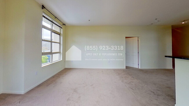 Foto del edificio - 111 108th Ave NE