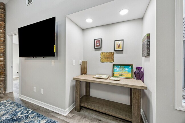 Foto del edificio - 12036 Arbor Lake Dr