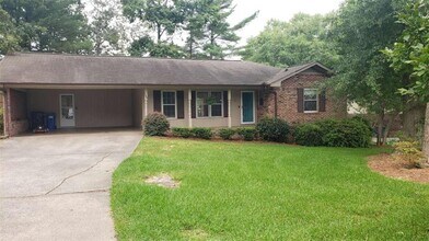 Building Photo - 1189 Holly Dr