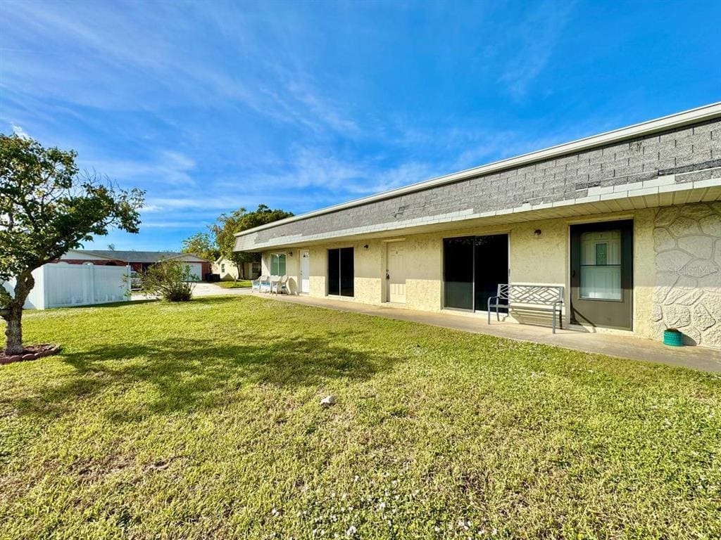 Primary Photo - 9805 Hidden Ln