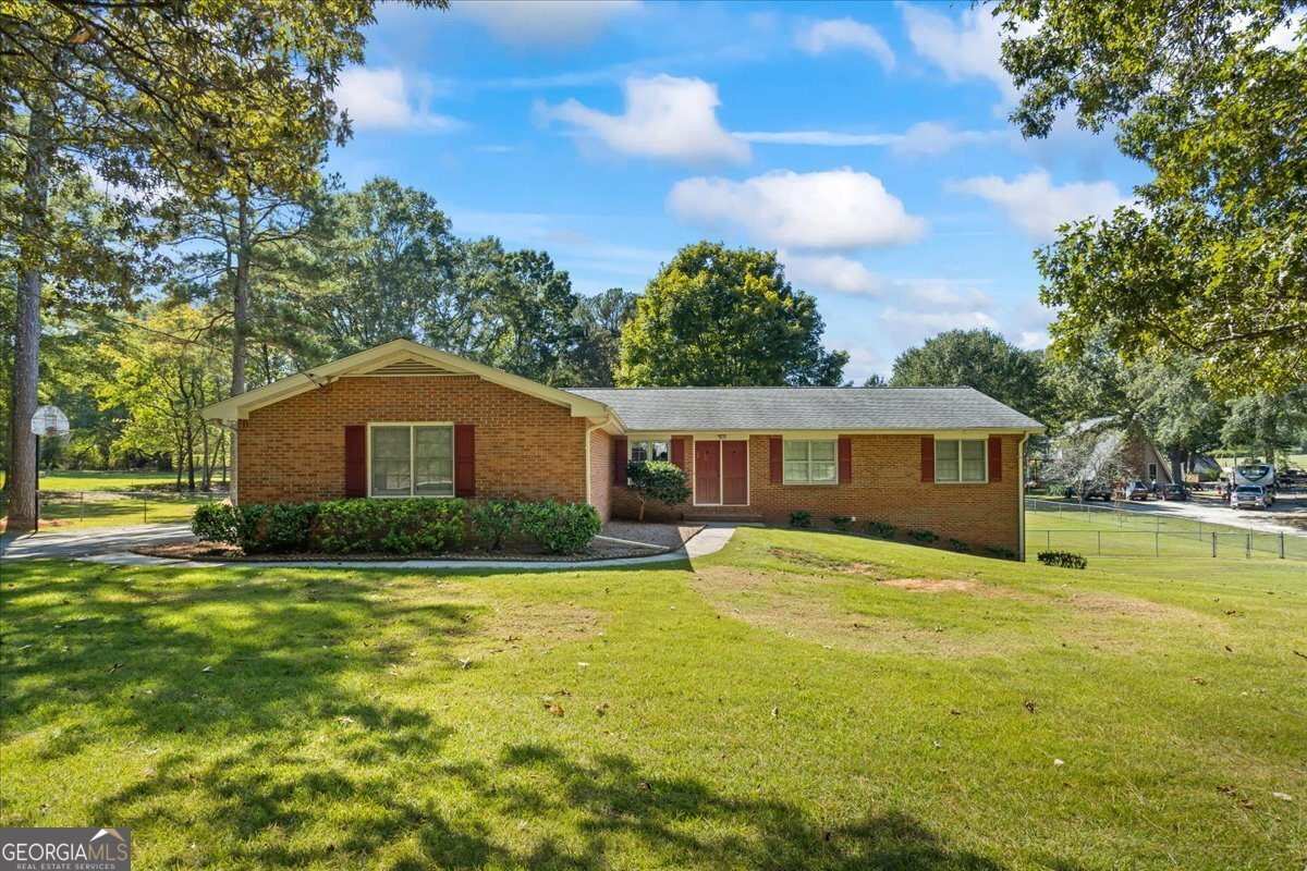 Foto principal - 3929 Lenora Church Rd