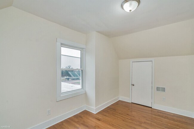 Building Photo - 5 br, 2.5 bath House - 74 Hillside Ave