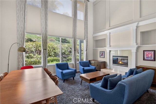 Foto del edificio - 23611 Marin Way