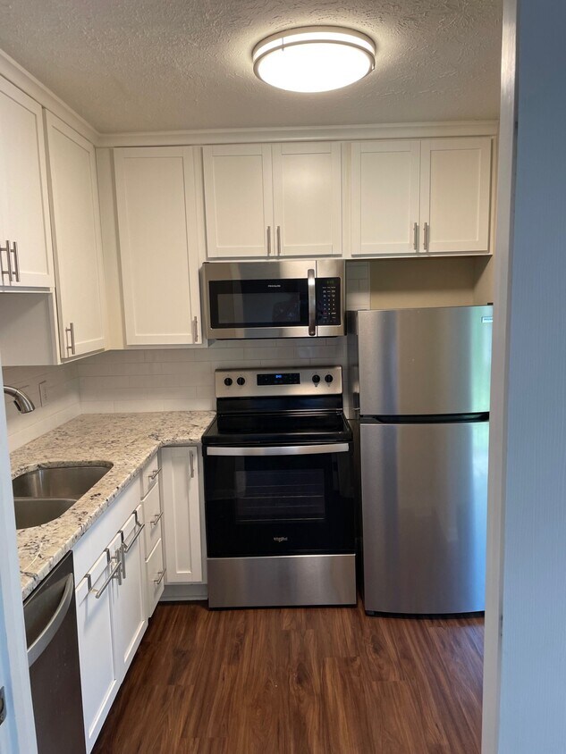 Foto principal - 9208 Pasadena Cir
