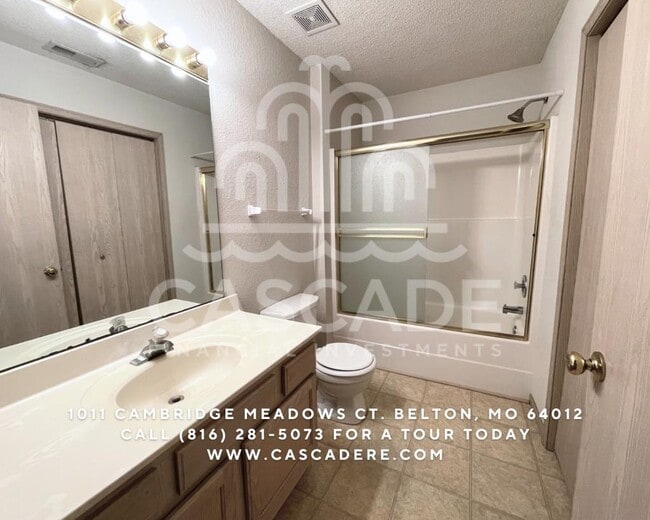 Foto del edificio - 1009-1015-1015 Cambridge Meadows Ct