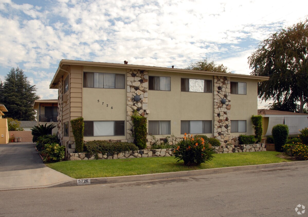 Foto principal - 5726 Noel Dr