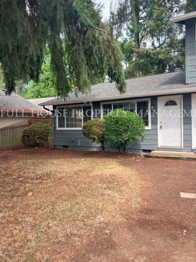 Building Photo - 2925Applewood