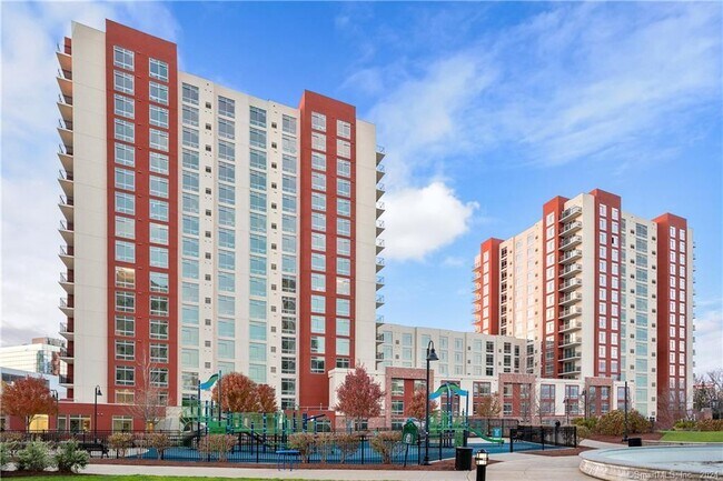 Building Photo - 100 Commons North Park