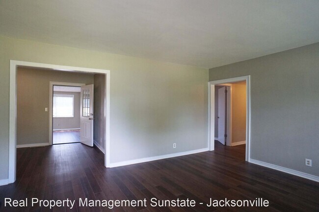 Foto del edificio - 4 br, 2 bath House - 8308 Manavista St