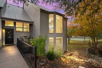 Building Photo - 143 World of Tennis Sq