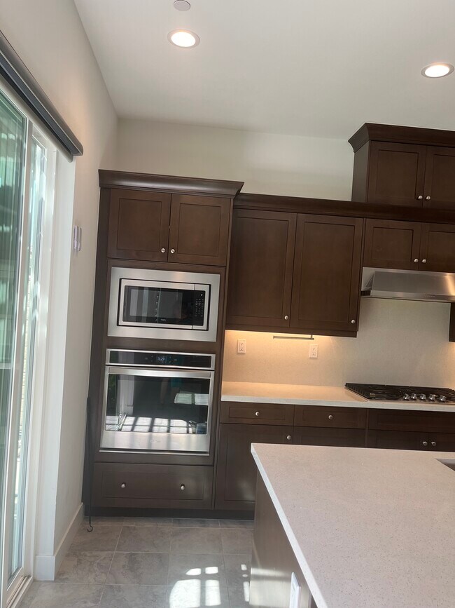 Building Photo - 28503 Freedom Ct