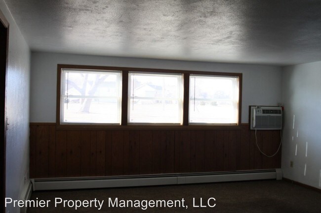 Foto del edificio - 717 College Ave S