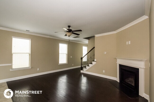 Building Photo - 4893 Longview Run