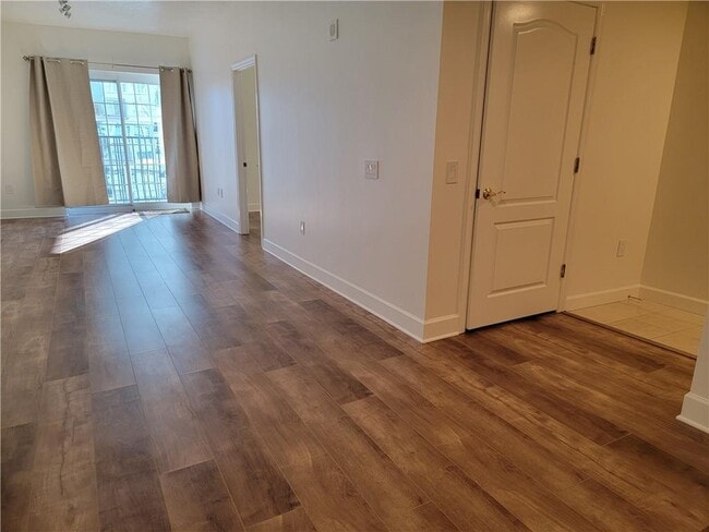 Building Photo - 195 14th St NE