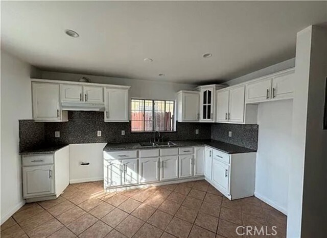 Foto del edificio - 1755 E 92nd St