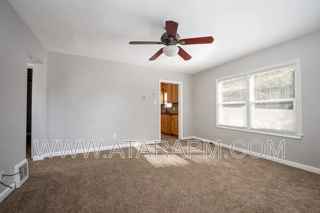 Building Photo - 291 S 800 W