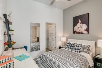 Bedroom - Link Apartments® Grant Park