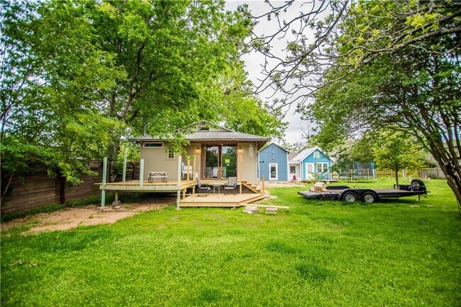 Foto del edificio - 2713 Sweeney Ln