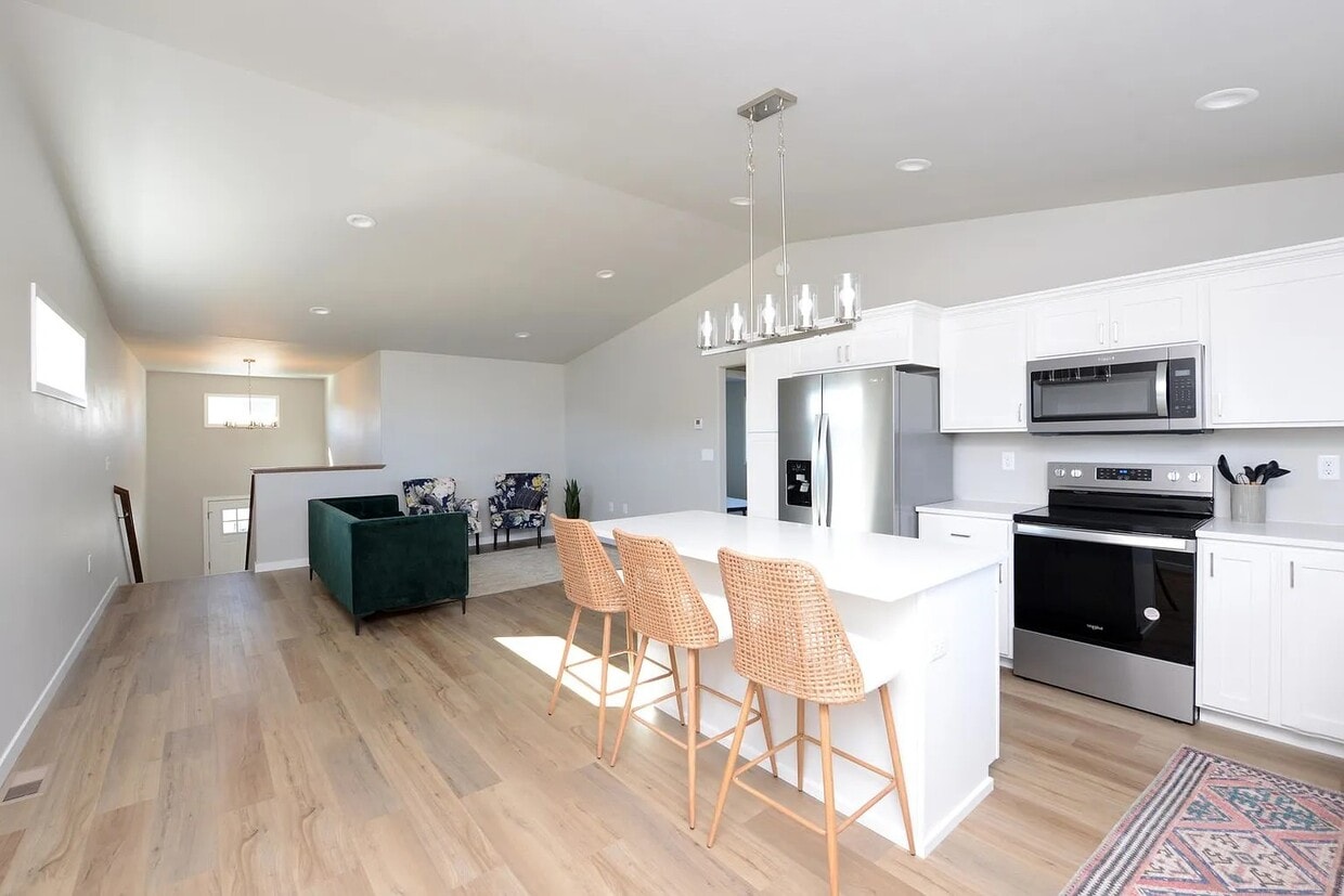 Foto principal - 1265 Jill Dr W