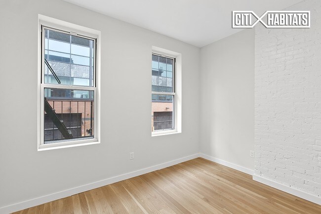 Building Photo - 1557 Lexington Ave