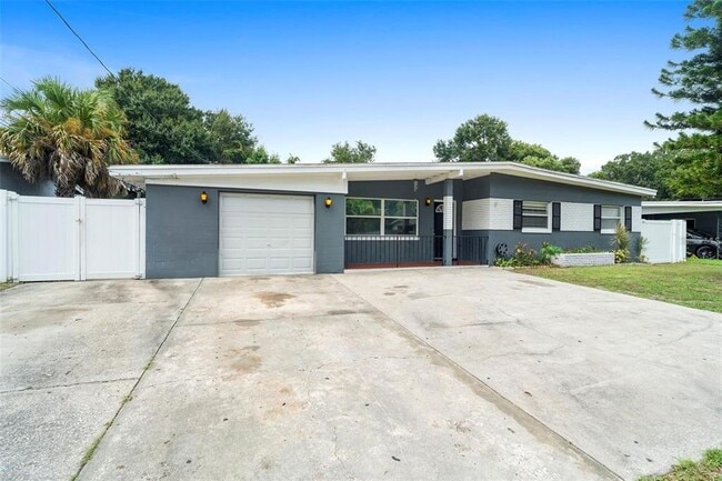 Foto del edificio - 90 Nancy Lee Ave