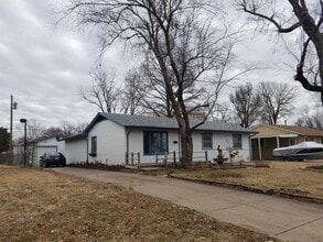 Building Photo - 3542 S Bonn St