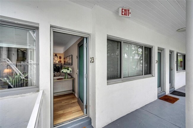 Building Photo - 1840 James Ave