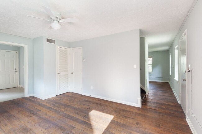Foto del edificio - Spacious 3bd/2ba On Quiet Street Minutes From Atlanta BeltLine and I-20/75/85!