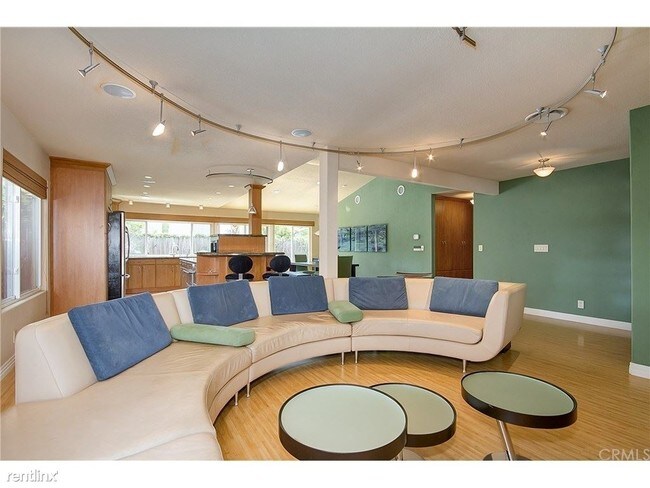 Foto del edificio - 2 br, 2 bath House - 2230 W Hemlock Way