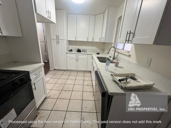Foto del edificio - 701 E Chalynn Cir