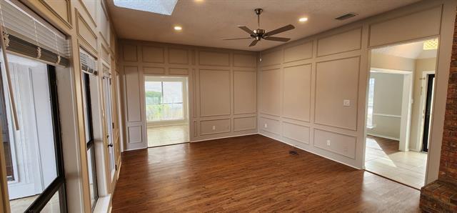 Building Photo - 4541 Lone Grove Ln