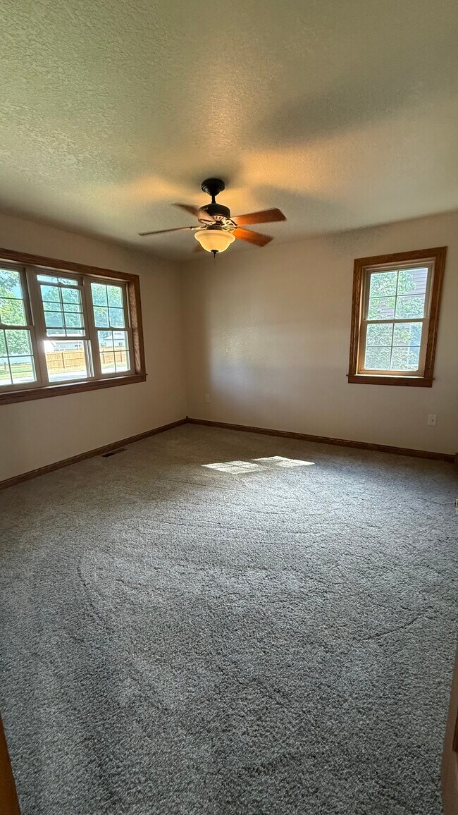 Building Photo - 422 Callaway Blvd