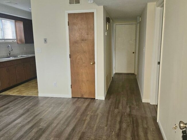 Foto del edificio - 1 bedroom unit Berrien Springs