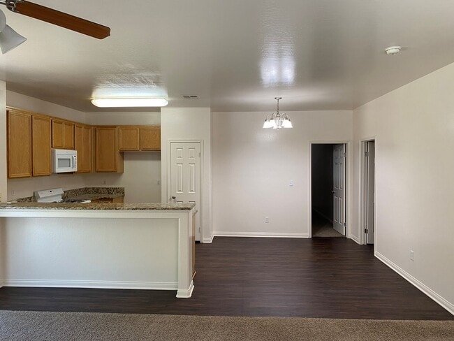 Building Photo - 3512 Chisholm Trail Ave