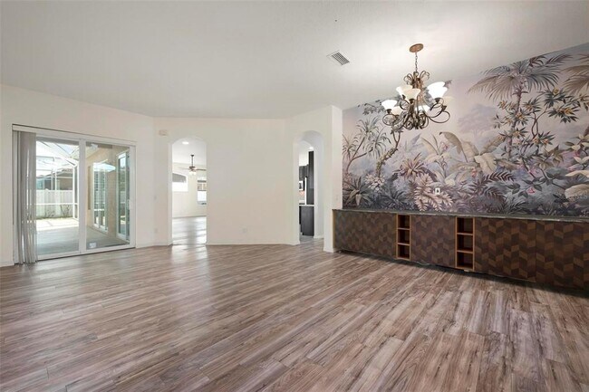 Foto del edificio - 6121 46th Ln E