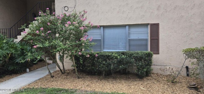 Building Photo - 4390 Herschel St