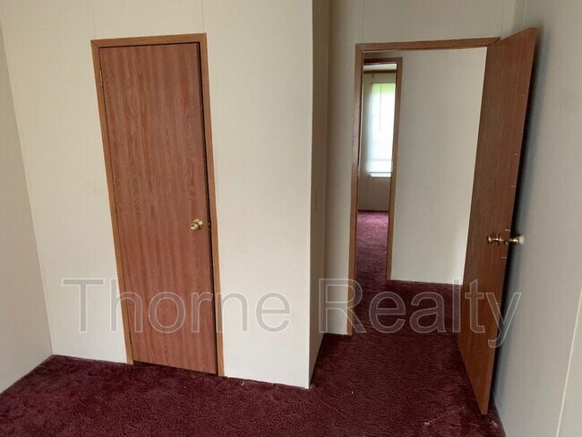 Foto del edificio - 155 Travis Ln