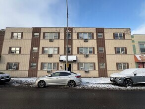 Building Photo - 1930 S Cicero Ave