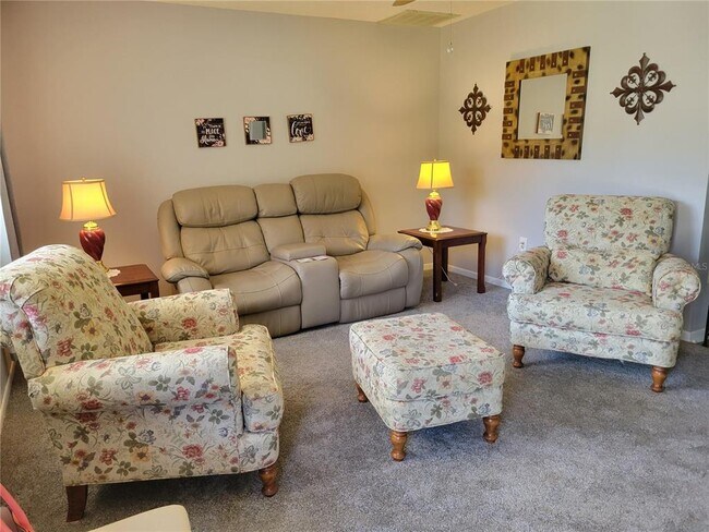 Building Photo - 10782 SW 78th Ct