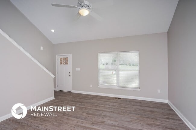 Building Photo - 9135 River Trail Dr