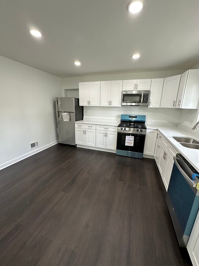 Foto del edificio - 5212 Harmswood Terrace