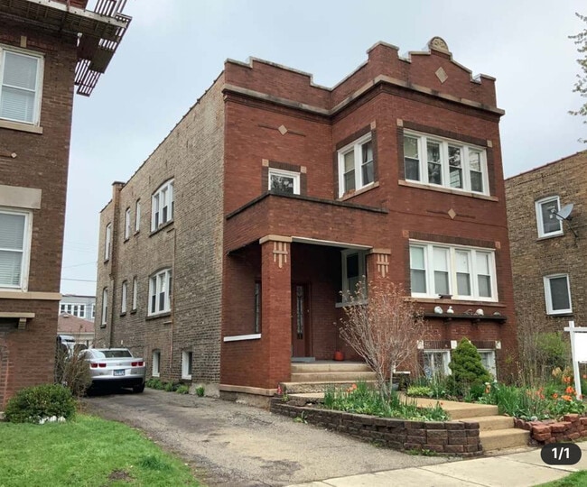 Building Photo - 1906 Elmwood Ave