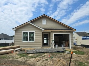 Building Photo - 208 Winborne Ln